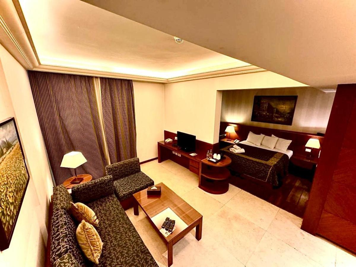 King Suites Hotel Beirut Exterior foto