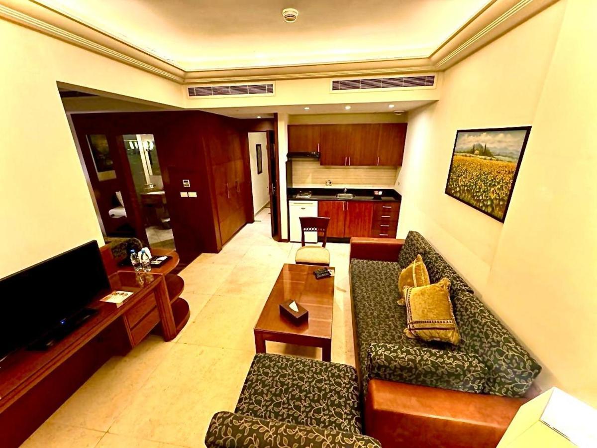 King Suites Hotel Beirut Exterior foto