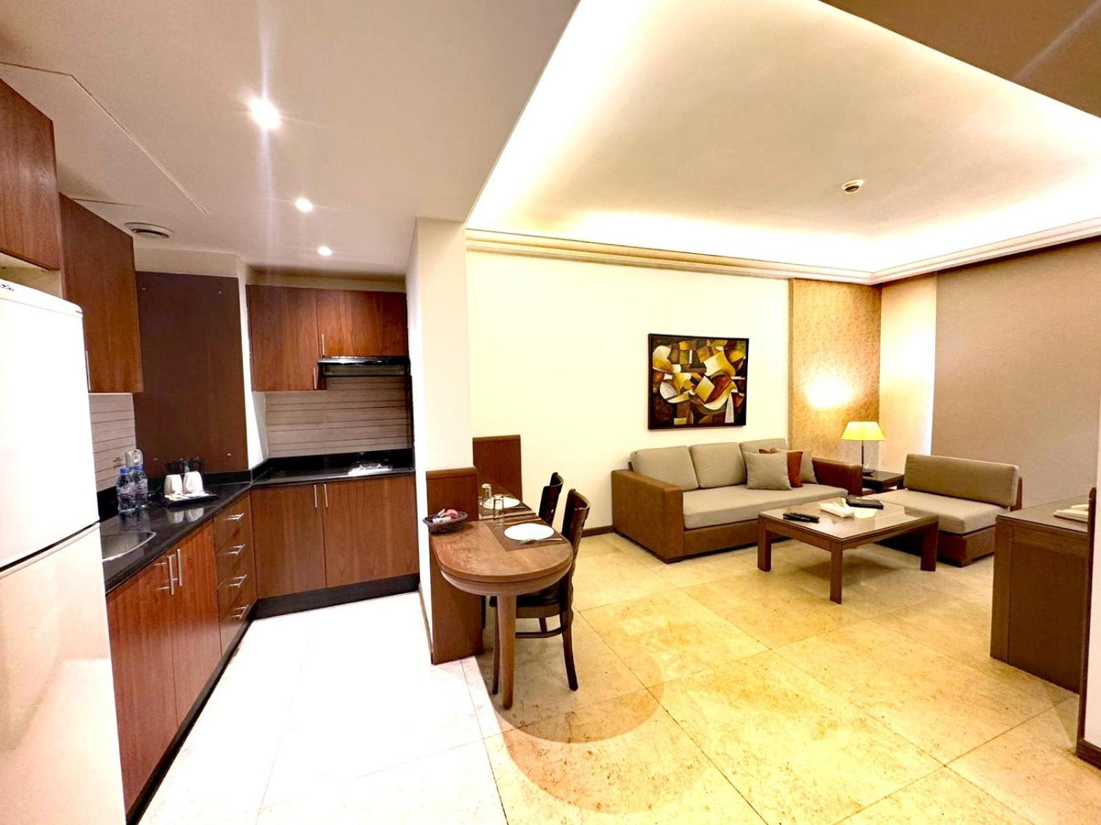 King Suites Hotel Beirut Exterior foto
