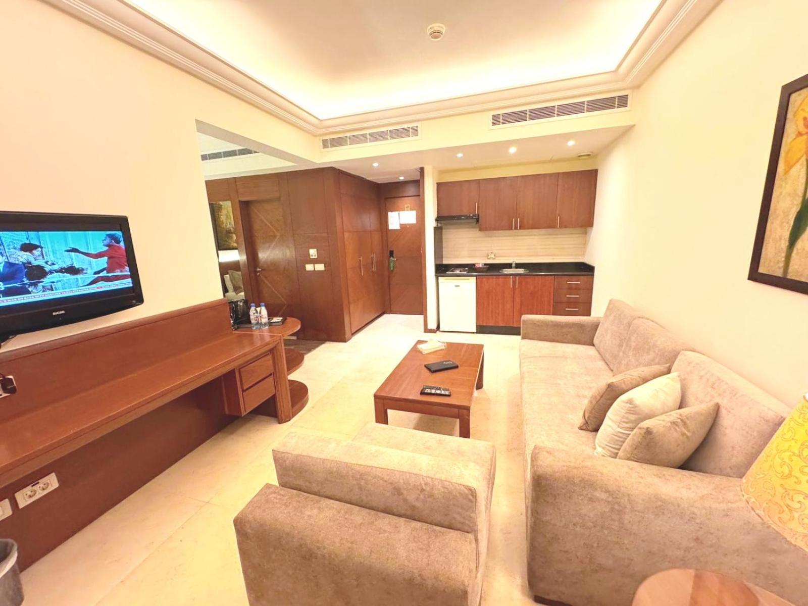 King Suites Hotel Beirut Exterior foto